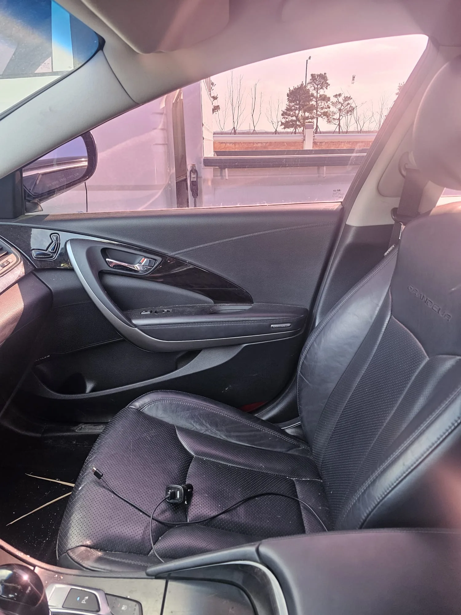 Hyundai Grandeur HG 300