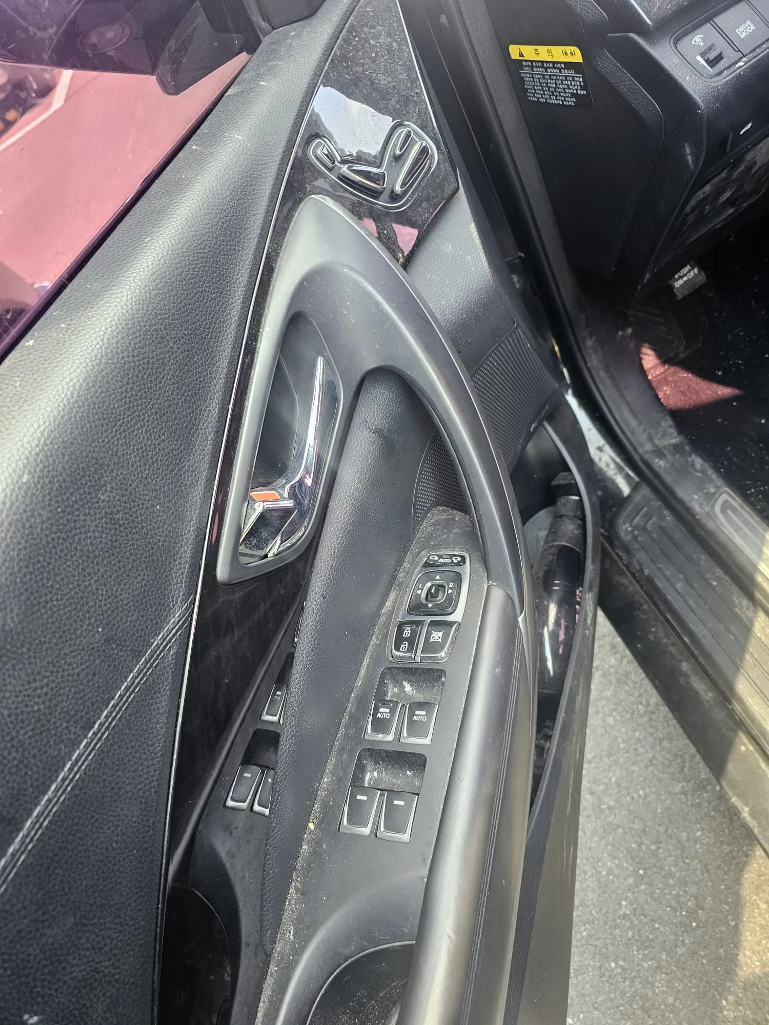 Hyundai Grandeur HG 300